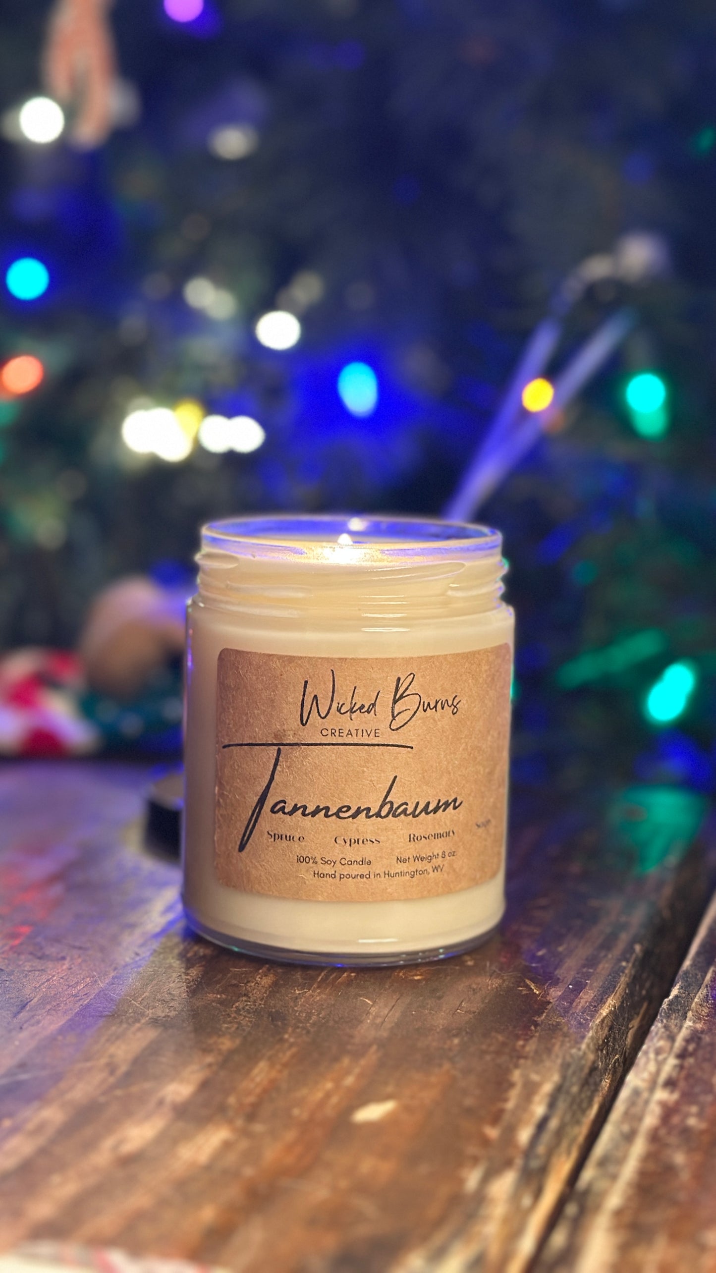 🌲✨ Tannenbaum Candle – True Christmas Tree, Evergreen Resin & Winter Woods (13 oz Soy)